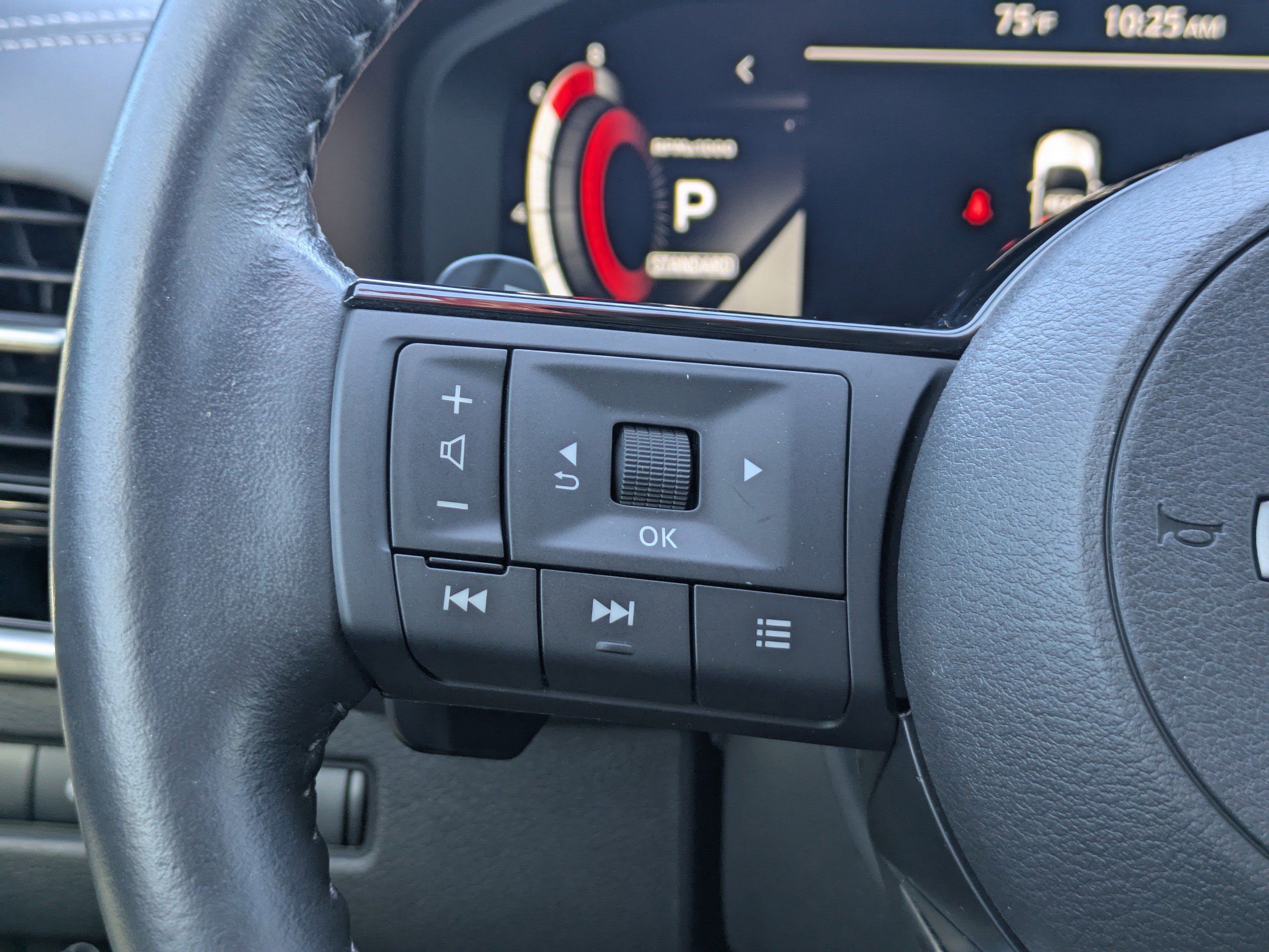 Certified 2024 Nissan Rogue SL w/ SL Premium Package FWD image 29