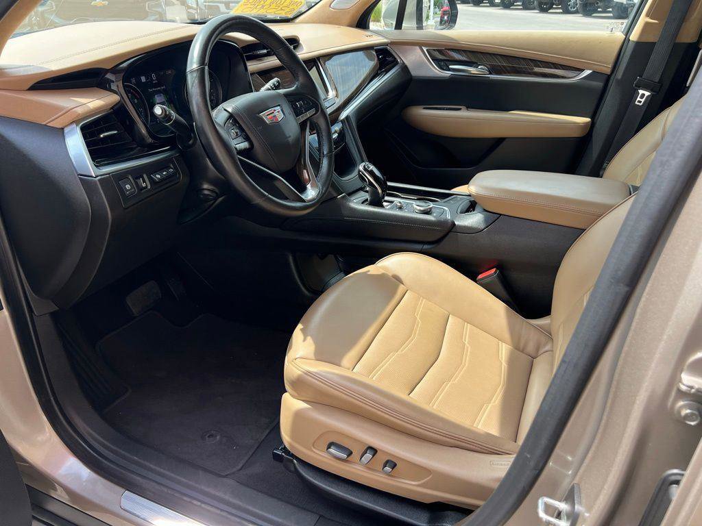 Used 2022 Cadillac XT6 Premium Luxury w/ Platinum Package image 31