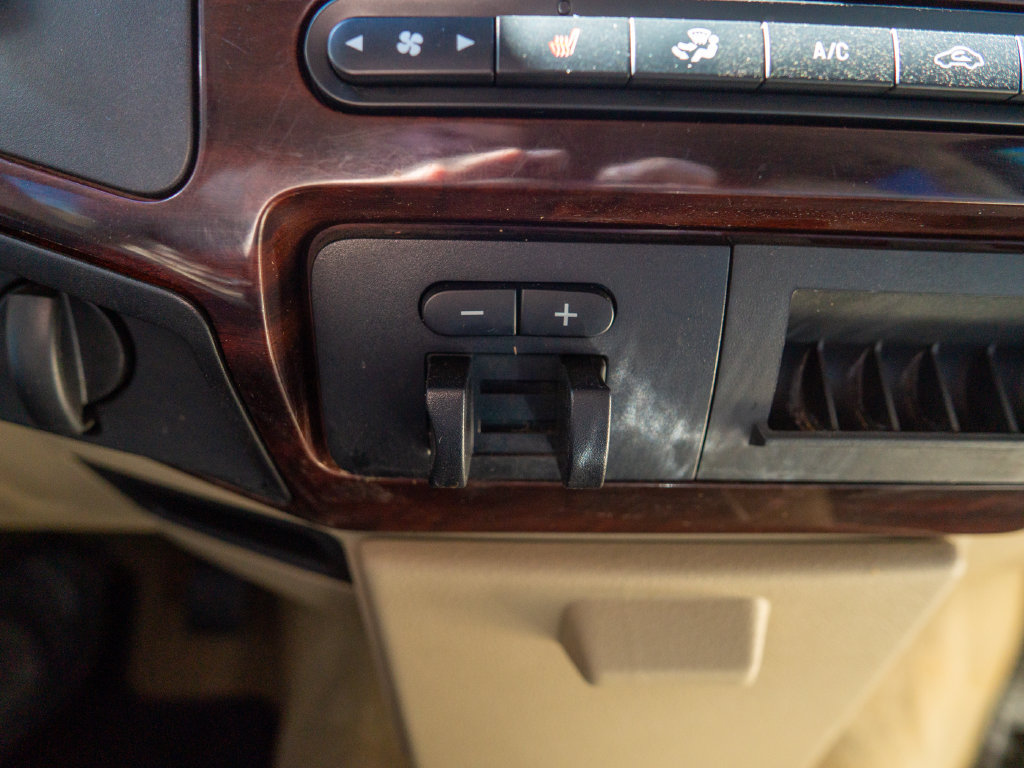 Used 2010 Ford F250 Lariat AWD/4WD image 26