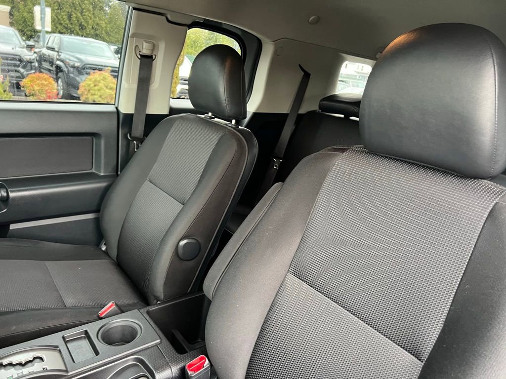 Used 2014 Toyota FJ Cruiser 4WD w/ Convenience Package image 15