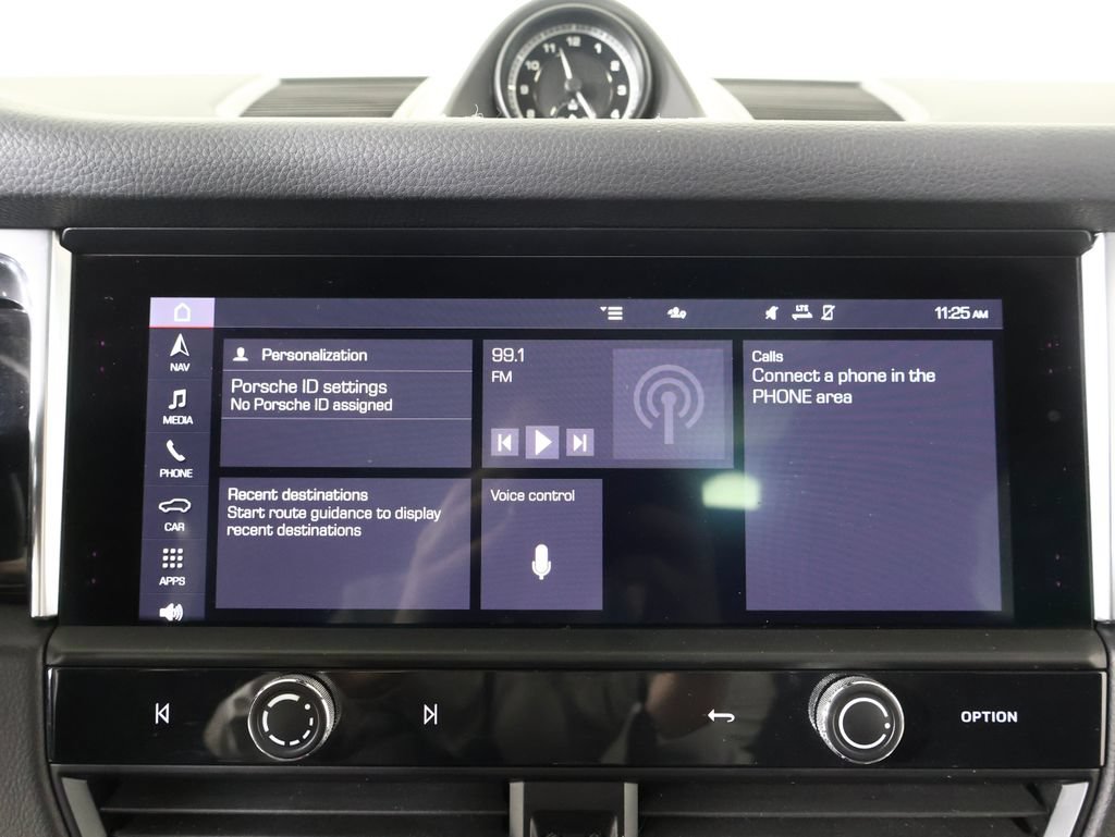 Certified 2025 Porsche Macan S w/ Premium Package Plus AWD/4WD image 15
