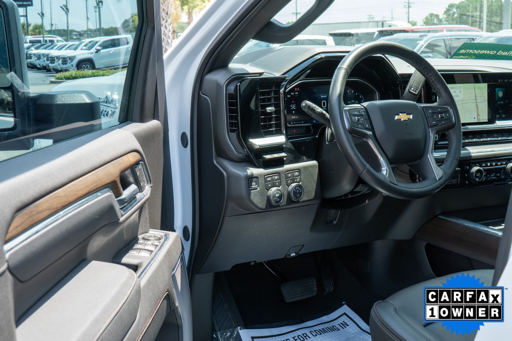 Used 2026 Chevrolet Silverado 2500 High Country w/ Technology Package AWD/4WD image 12