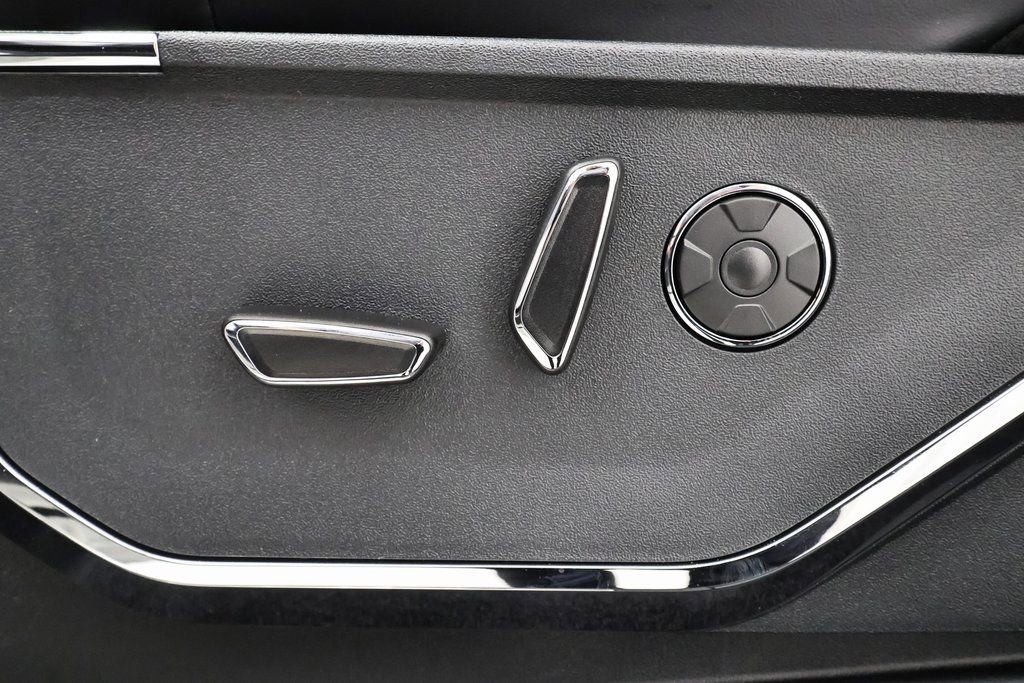 New 2025 Ford F150 Platinum w/ Equipment Group 702A High image 13