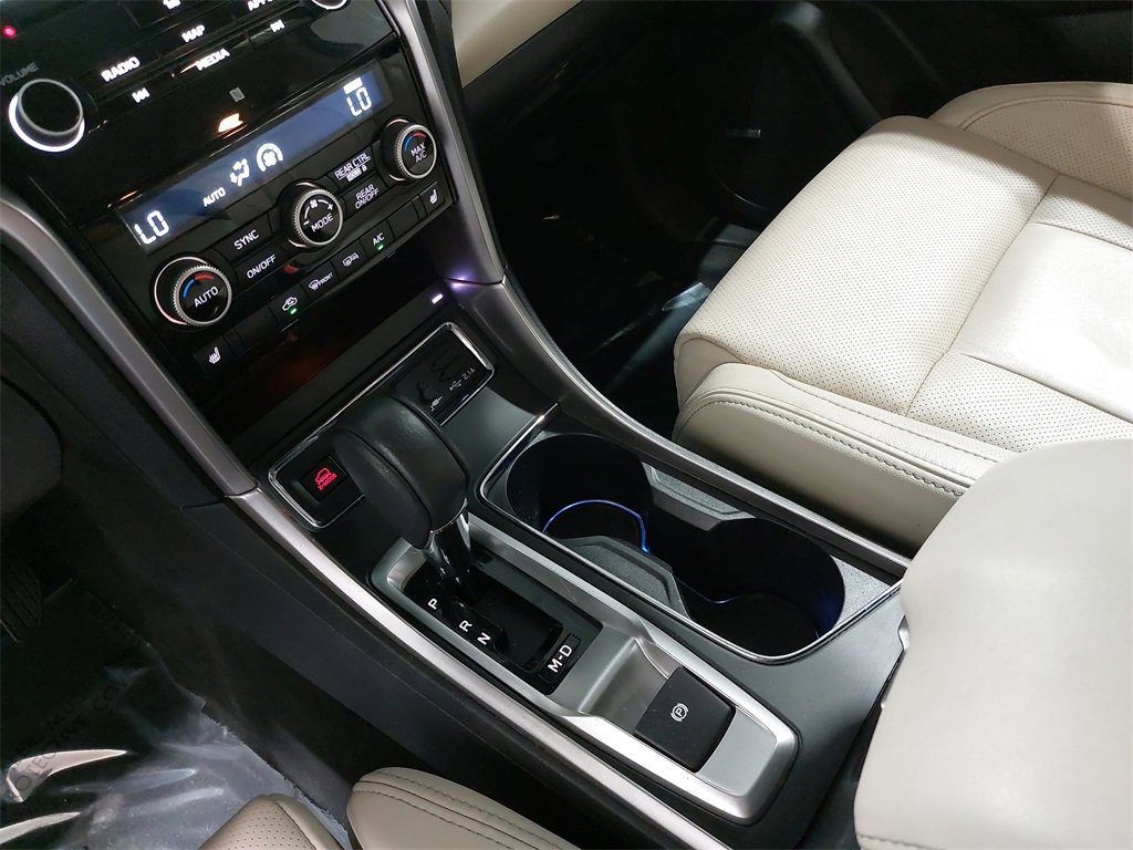 Used 2022 Subaru Ascent Limited w/ Technology Package image 28