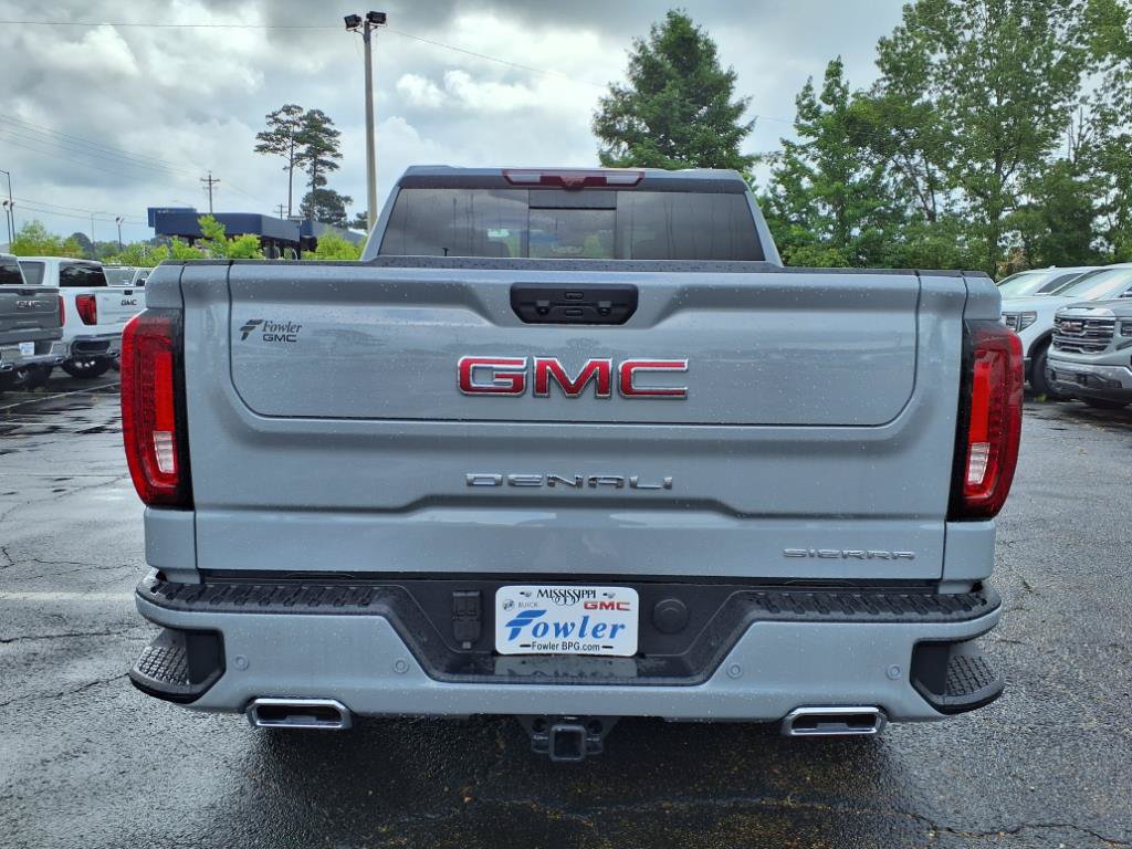 New 2025 GMC Sierra 1500 Denali w/ Technology Package image 4