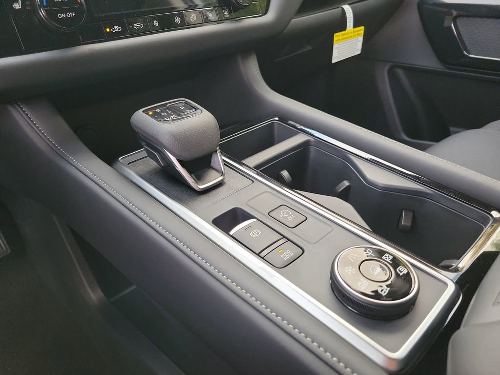 New 2025 Nissan Pathfinder SV image 35