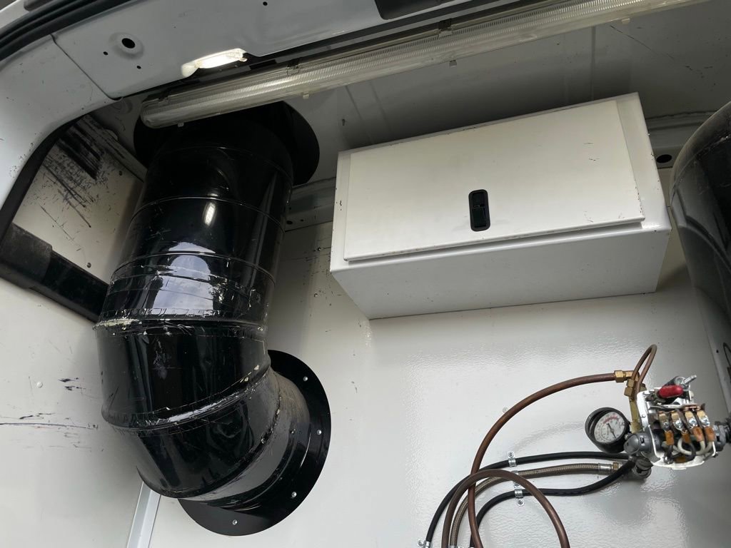 Used 2018 Ford Transit 350 148 High Roof Extended image 24