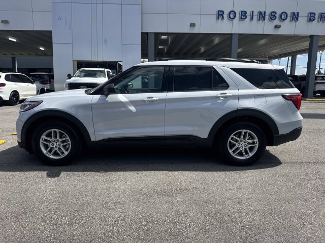 New 2026 Ford Explorer Active w/ Active Comfort Package RWD image 8