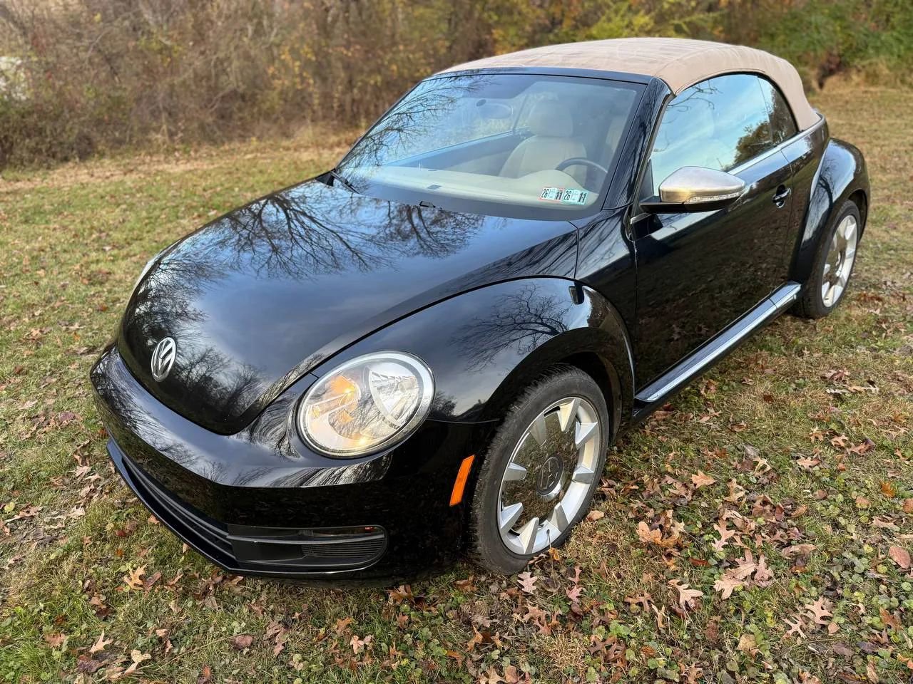 Used 2013 Volkswagen Beetle 2.5 image 1