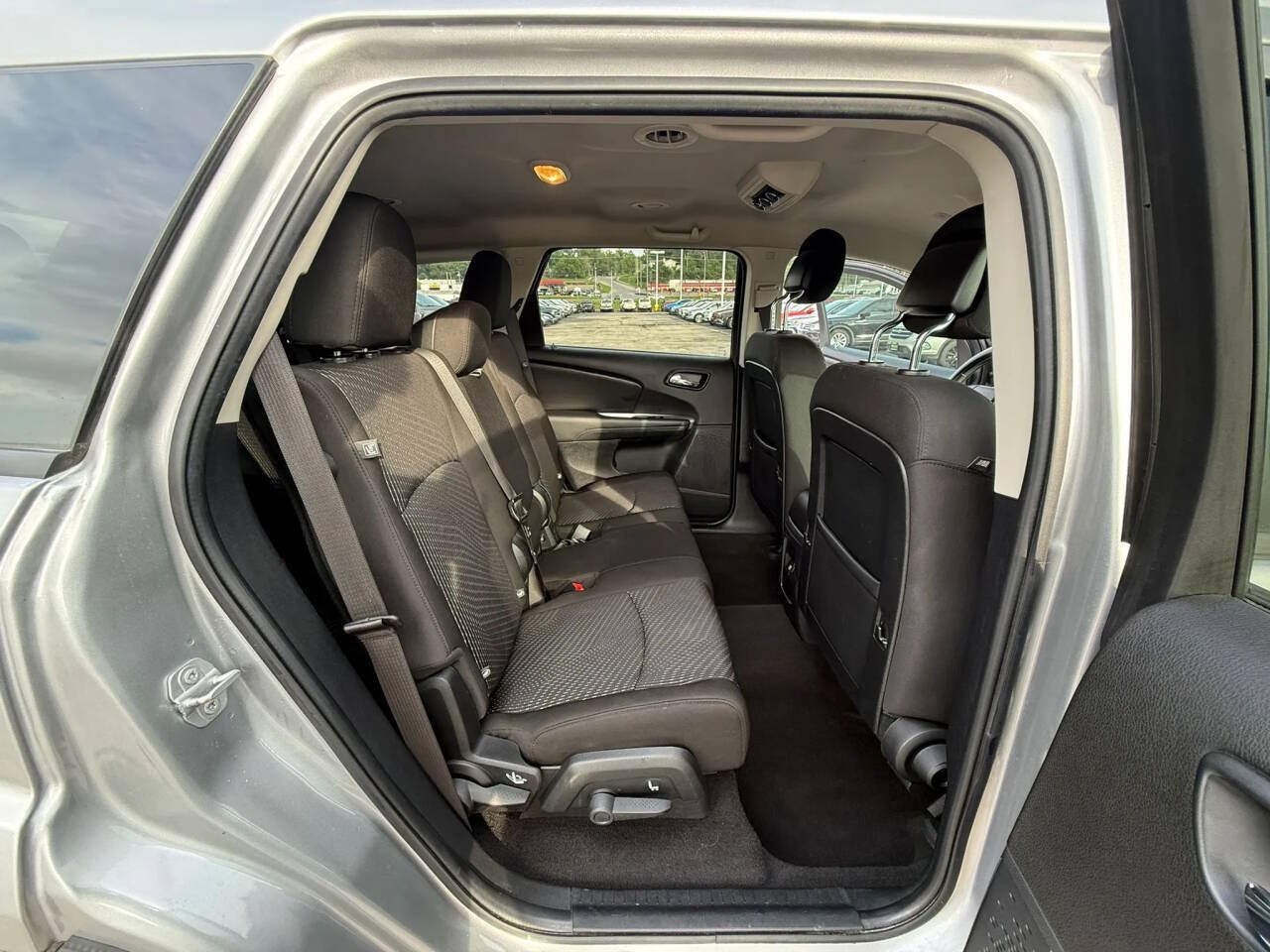 Used 2020 Dodge Journey SE w/ SE Popular Equipment Group FWD image 13