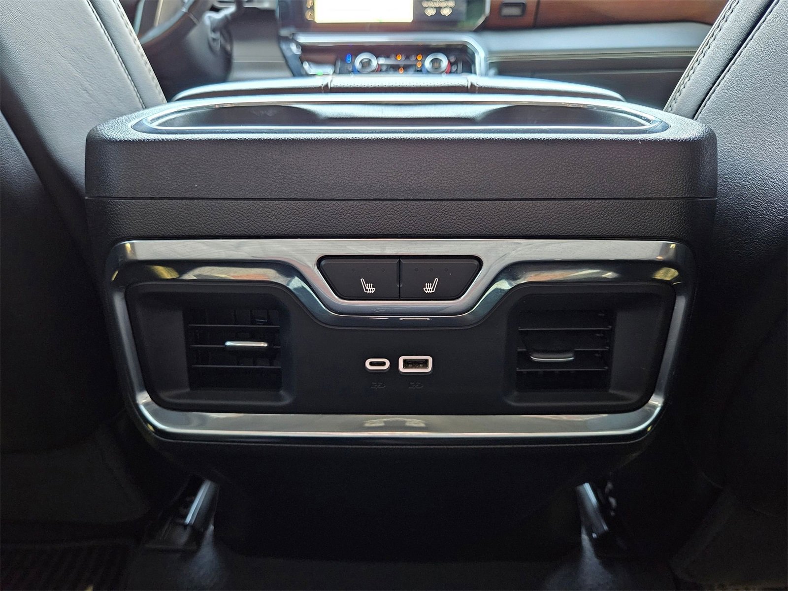 Used 2024 GMC Sierra 3500 Denali Ultimate image 26