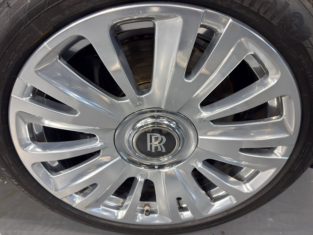 Used 2019 Rolls-Royce Ghost image 38
