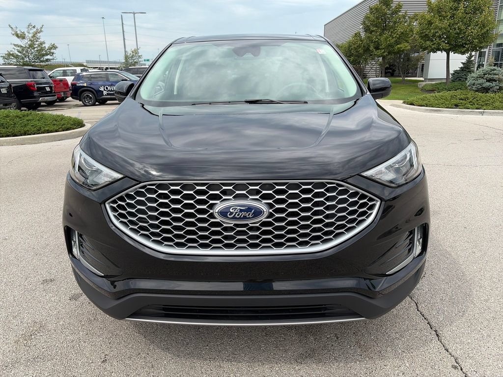 Used 2024 Ford Edge SEL w/ Convenience Package AWD/4WD image 2