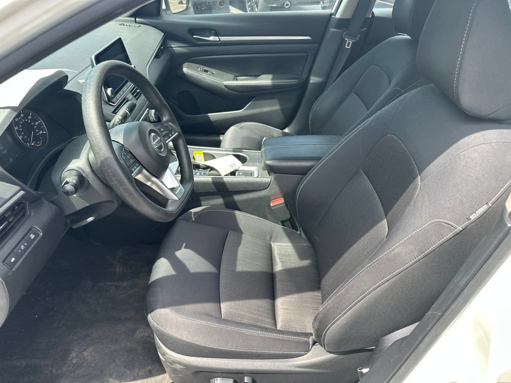 Used 2022 Nissan Altima 2.5 SV AWD/4WD image 4
