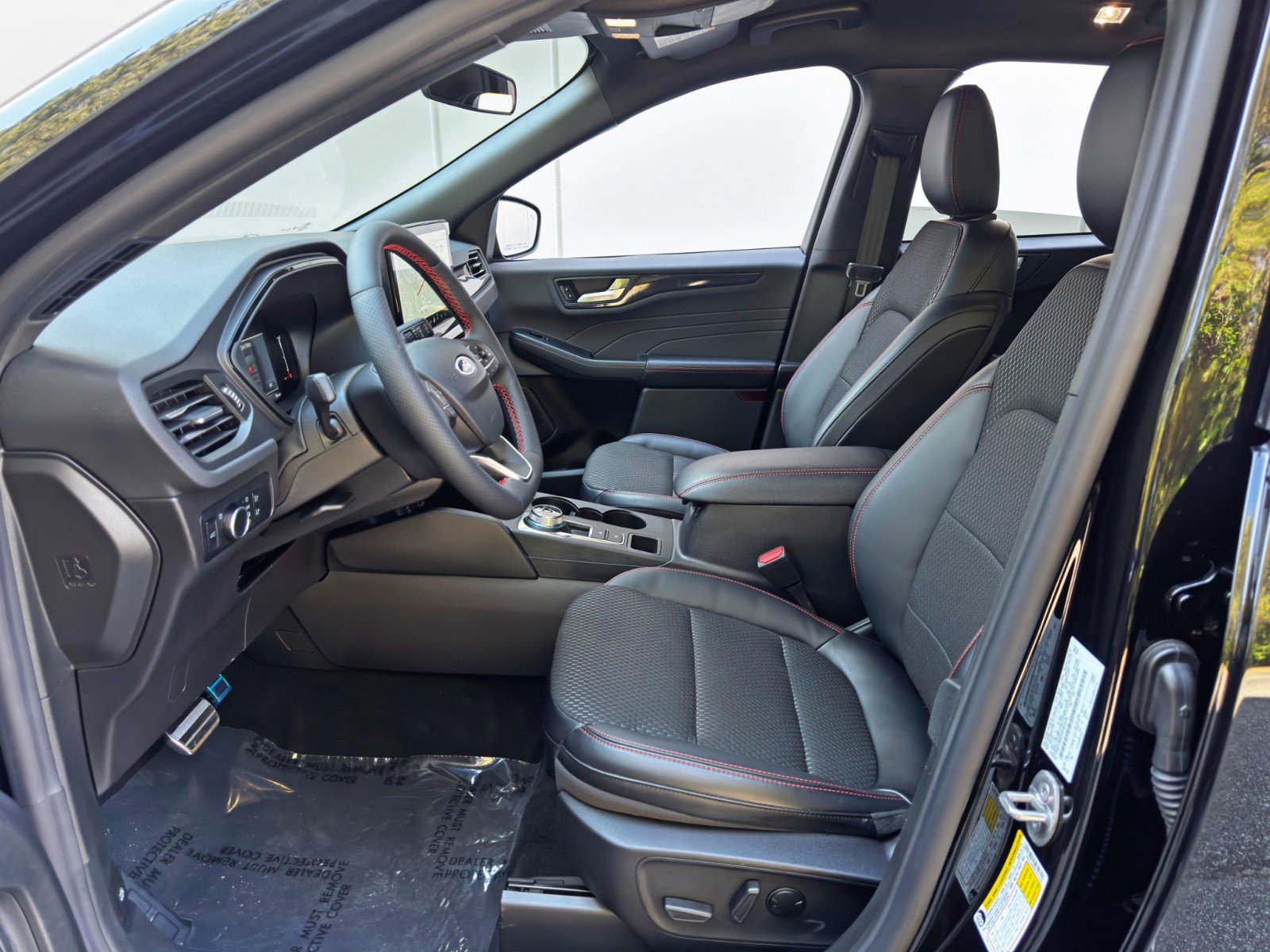 Used 2024 Ford Escape ST-Line w/ Tech Pack #1 image 14