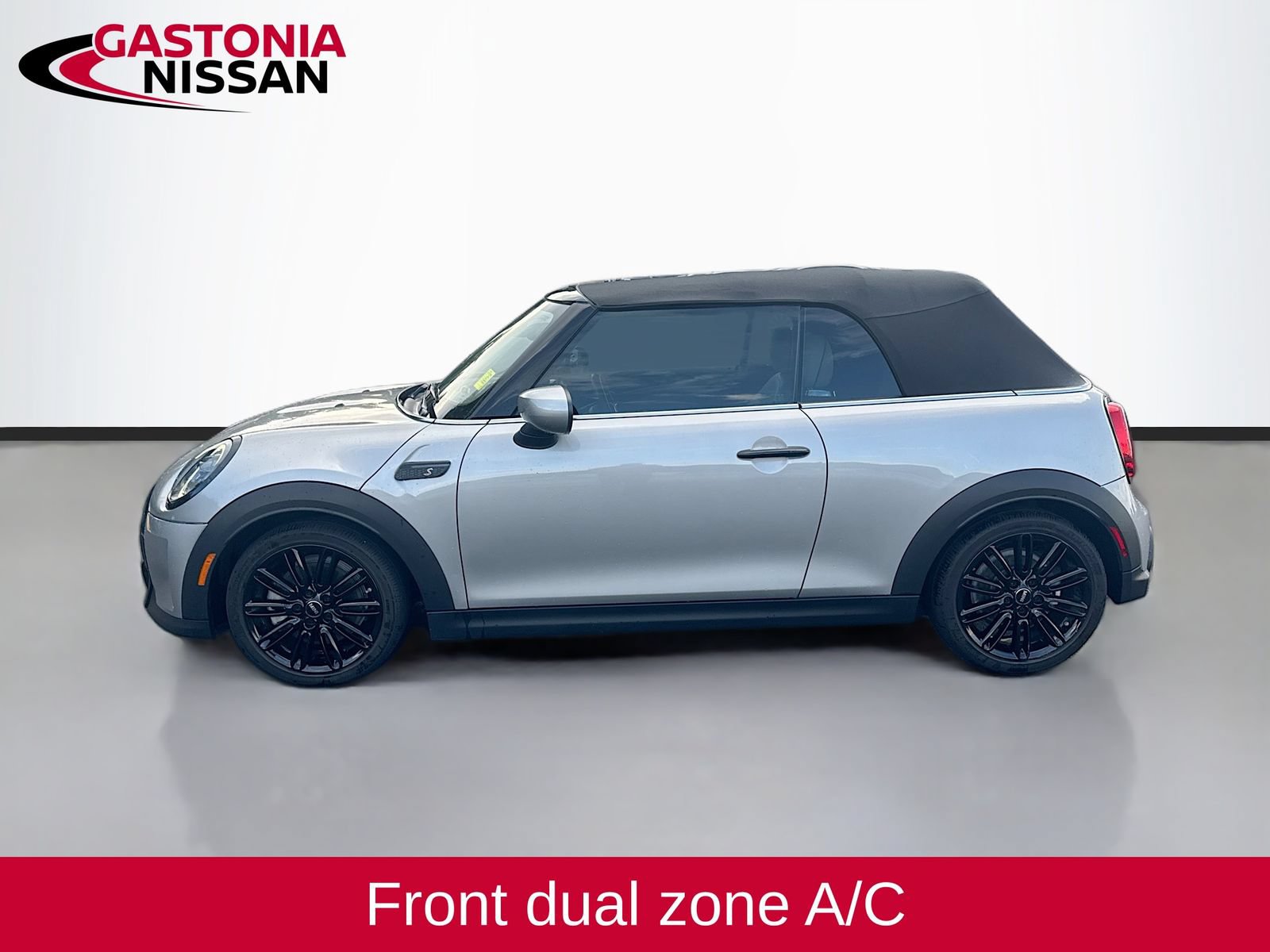 Used 2024 MINI Cooper S w/ Signature Upholstery Package FWD image 5