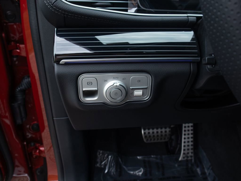 New 2025 Mercedes-Benz GLS 450 4MATIC image 19