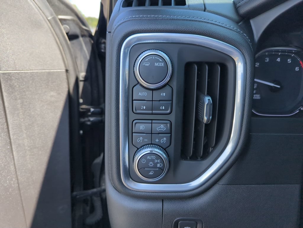 Used 2021 GMC Sierra 1500 SLT w/ SLT Premium Plus Package AWD/4WD image 19