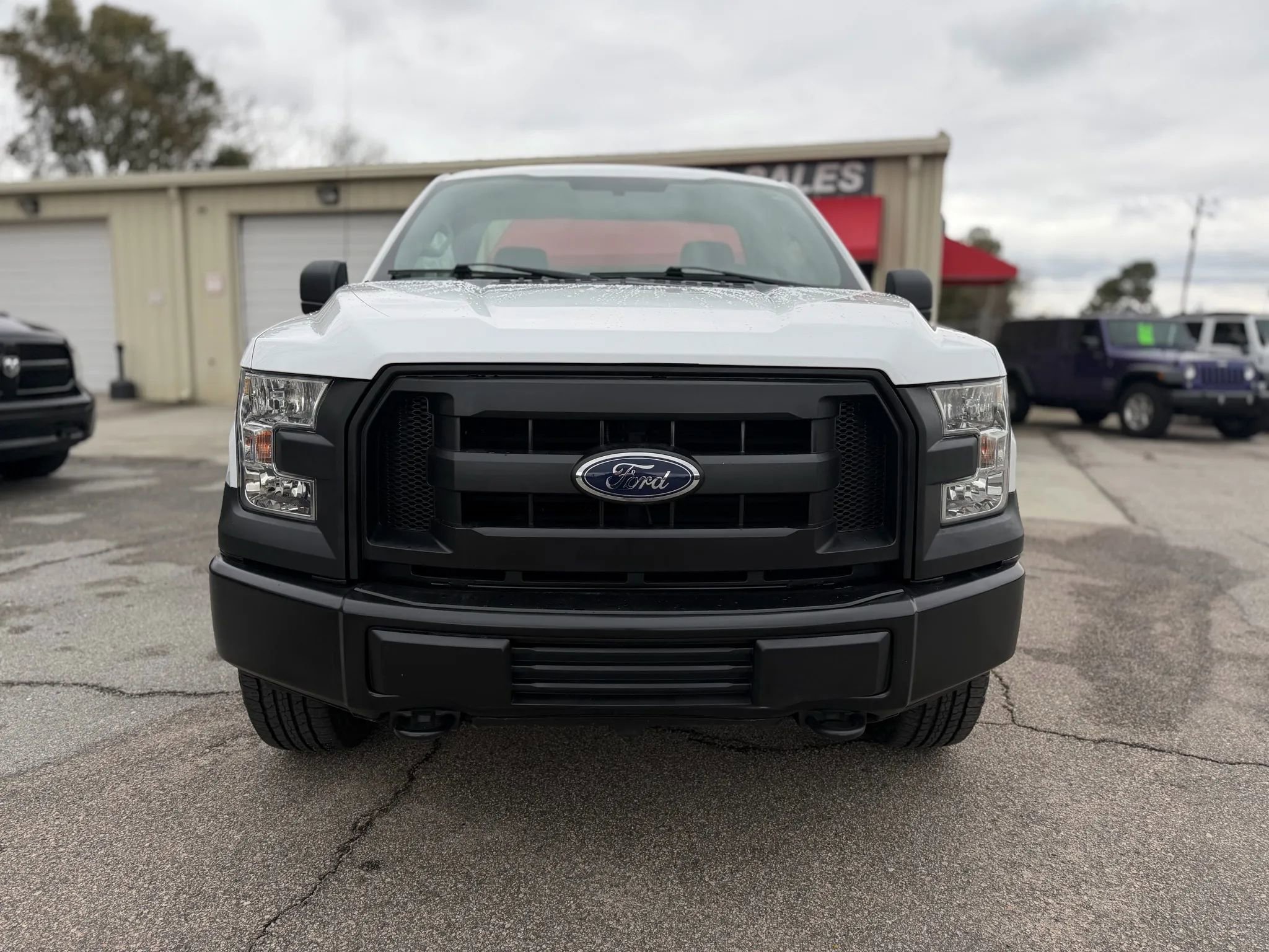 Used 2017 Ford F150 XL w/ Equipment Group 101A Mid image 5