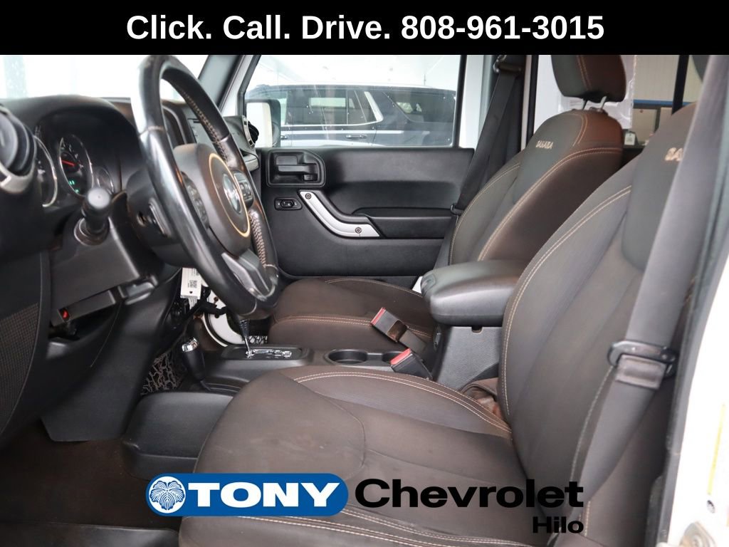 Used 2016 Jeep Wrangler Unlimited Sahara w/ Connectivity Group image 9