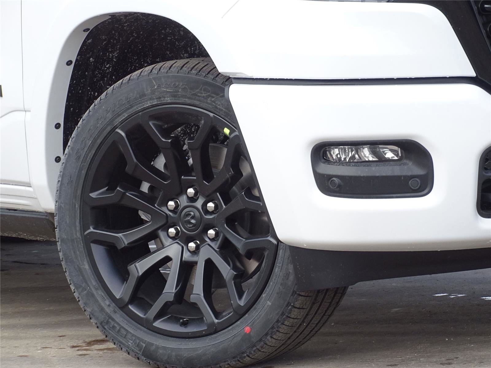 Used 2025 RAM 1500 Limited image 3