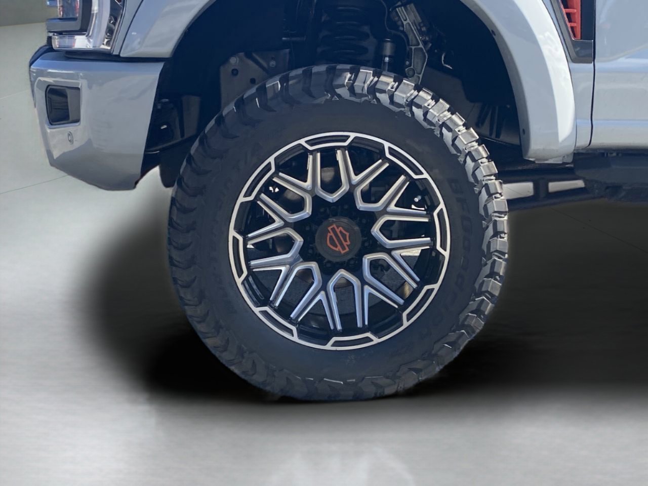 New 2026 Ford F250 Lariat w/ Black Appearance Package image 36