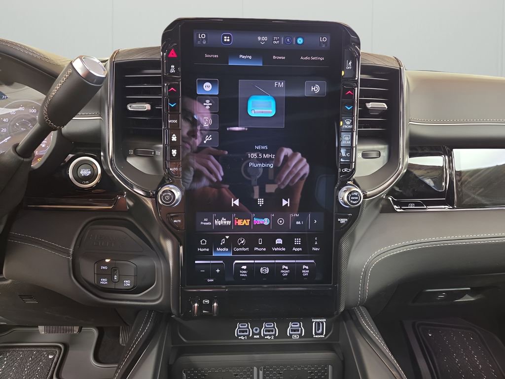 New 2026 RAM 2500 Limited AWD/4WD image 16