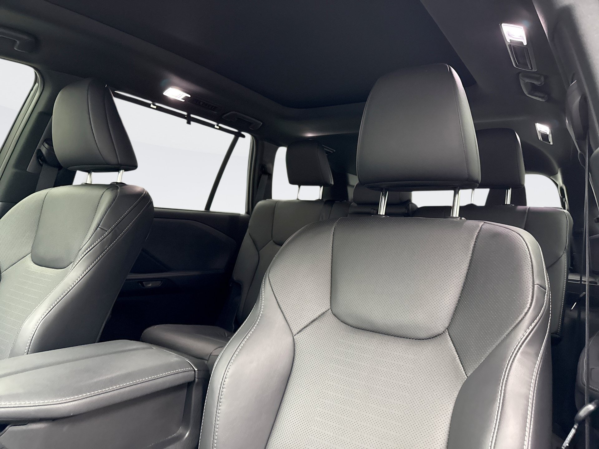 Used 2025 Lexus TX 350 AWD w/ Technology Package image 9
