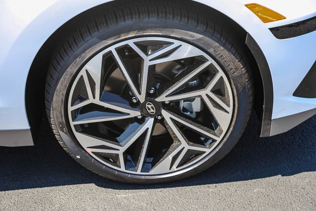 New 2025 Hyundai Ioniq 6 SEL image 12