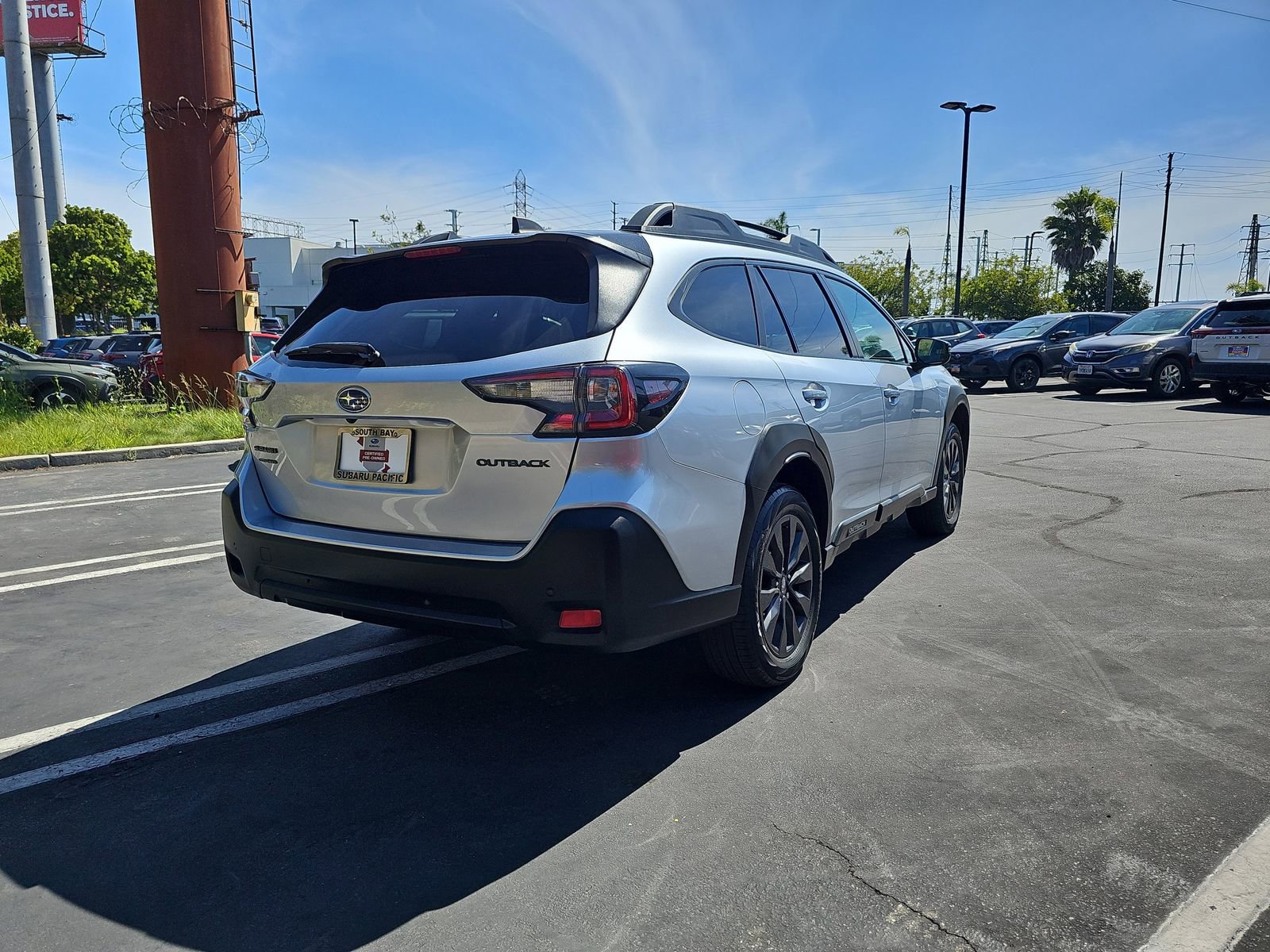 Used 2023 Subaru Outback Onyx Edition AWD/4WD image 7
