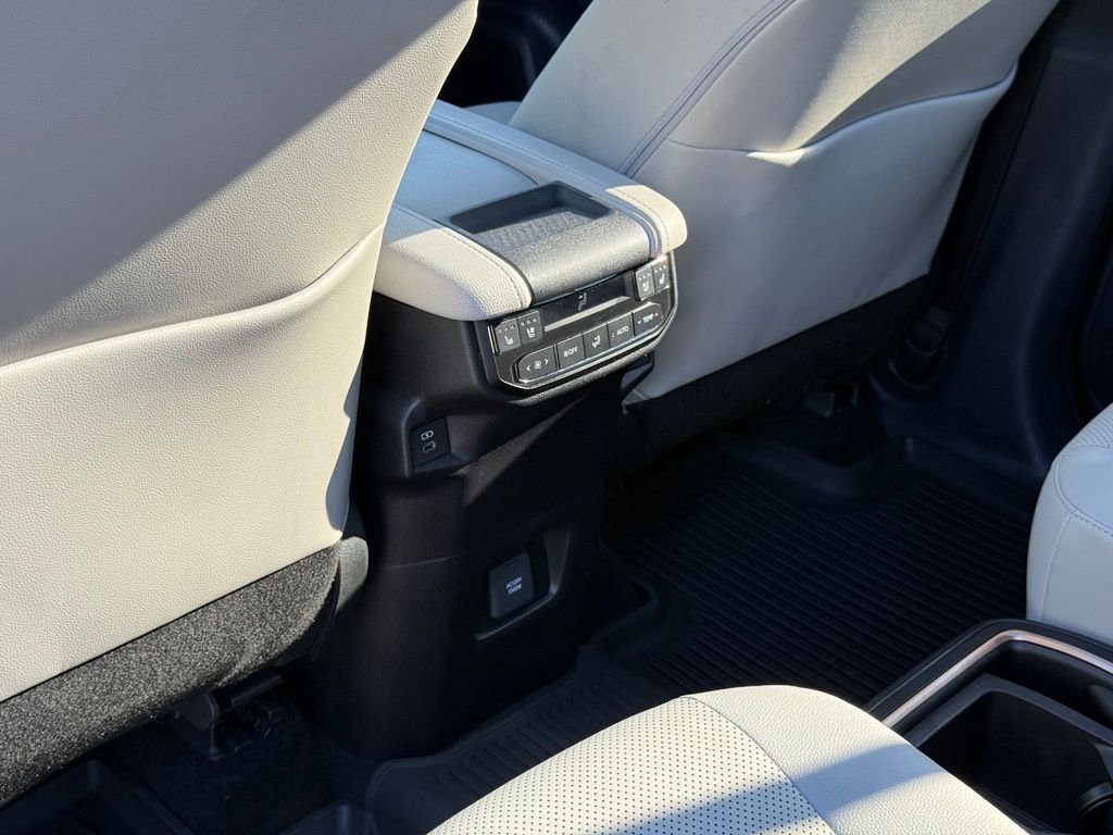 Used 2026 Toyota Grand Highlander AWD Hybrid image 29