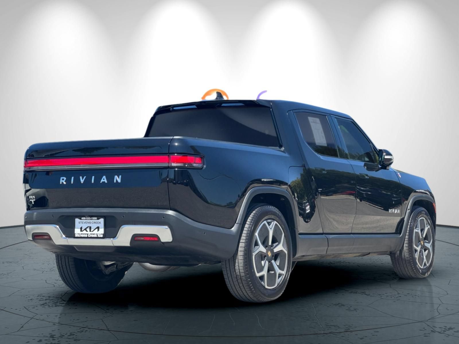 Used 2024 Rivian R1T Adventure Dual AWD/4WD image 4
