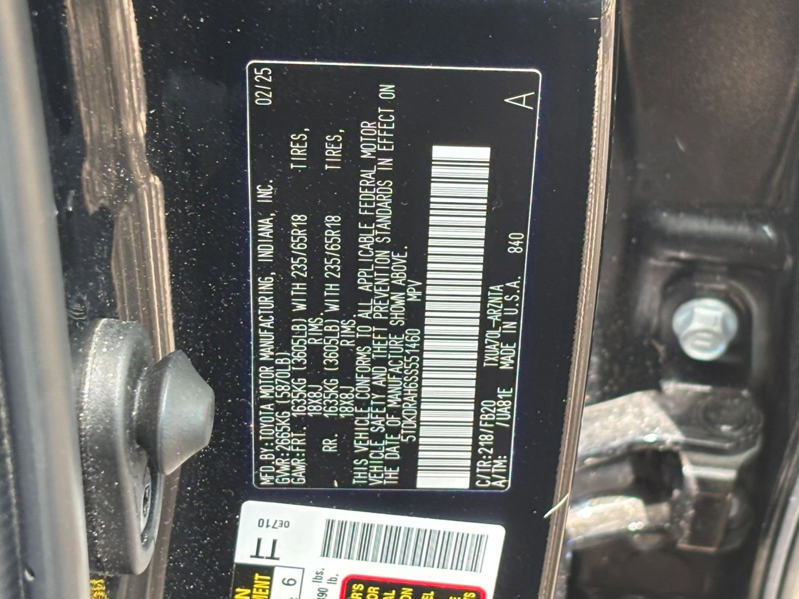 Used 2025 Toyota Highlander LE FWD image 10