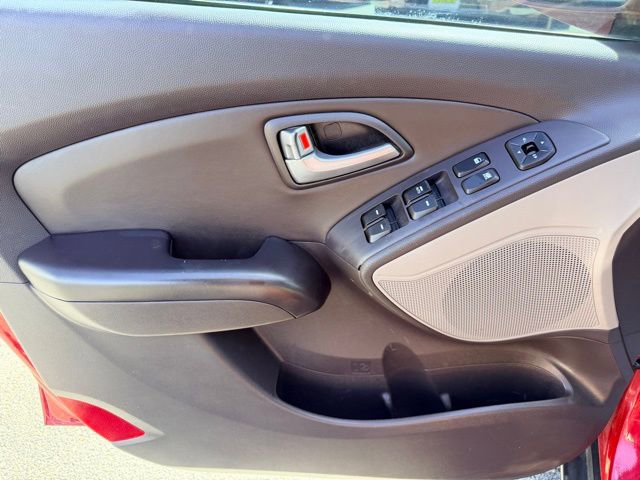 Used 2011 Hyundai Tucson Limited image 15