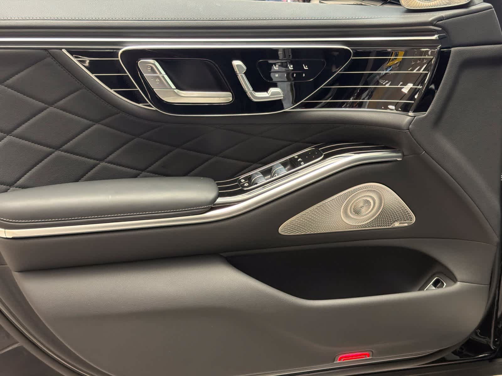 New 2027 Mercedes-Benz S 580 4MATIC Sedan image 12