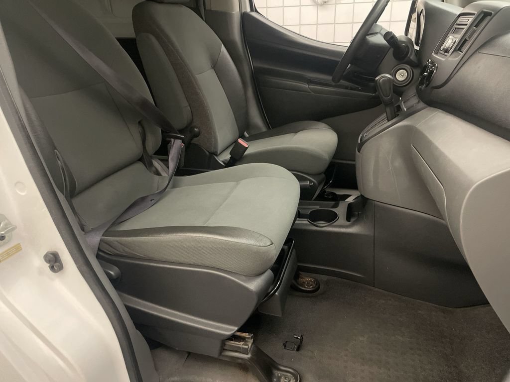 Used 2015 Nissan NV200 S w/ Back Door Glass Package FWD image 18