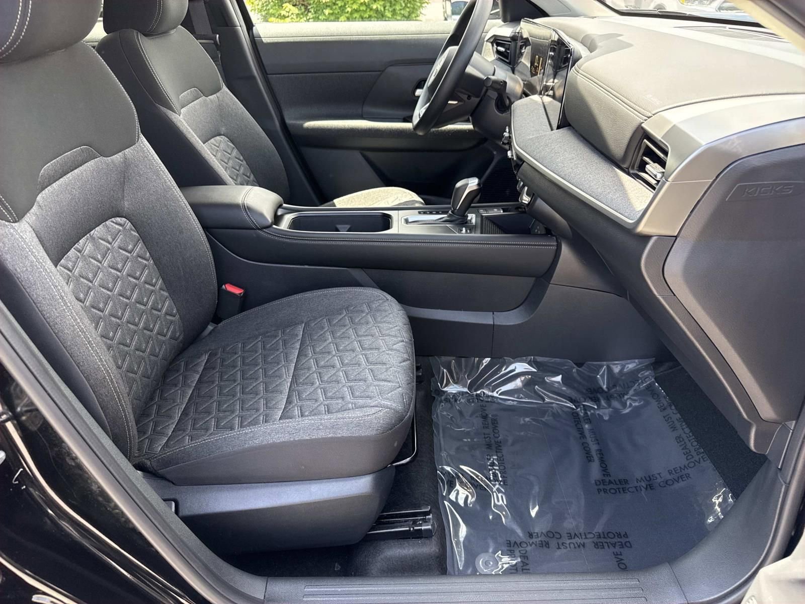 Certified 2025 Nissan Kicks SV AWD/4WD image 25
