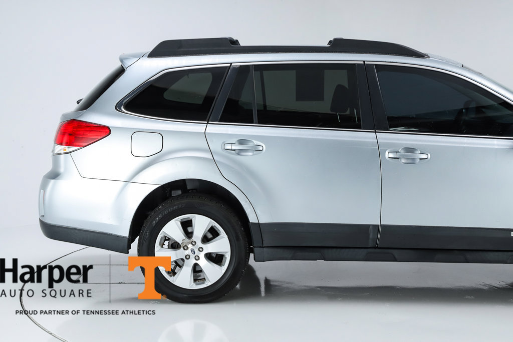 Used 2012 Subaru Outback 2.5i Limited w/ Moonroof Pkg AWD/4WD image 11