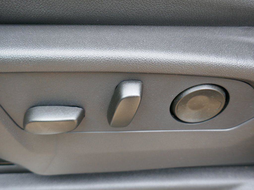 New 2026 GMC Sierra 2500 AT4 w/ AT4 Premium Plus Package image 17