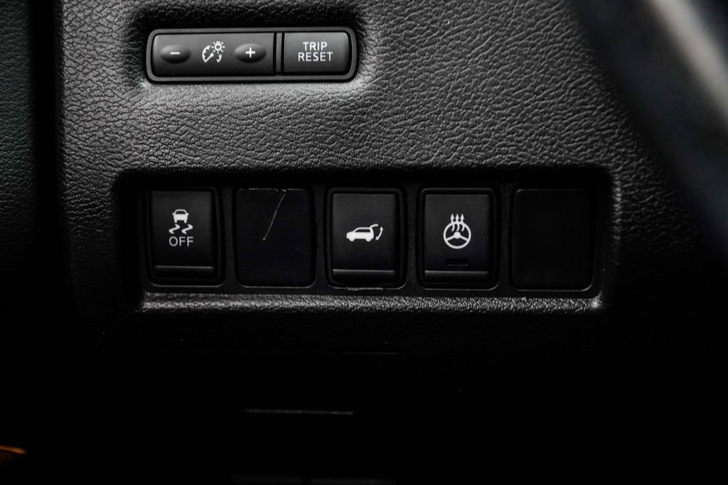 Used 2015 Nissan Murano Platinum w/ Cargo Package w/Cover FWD image 33