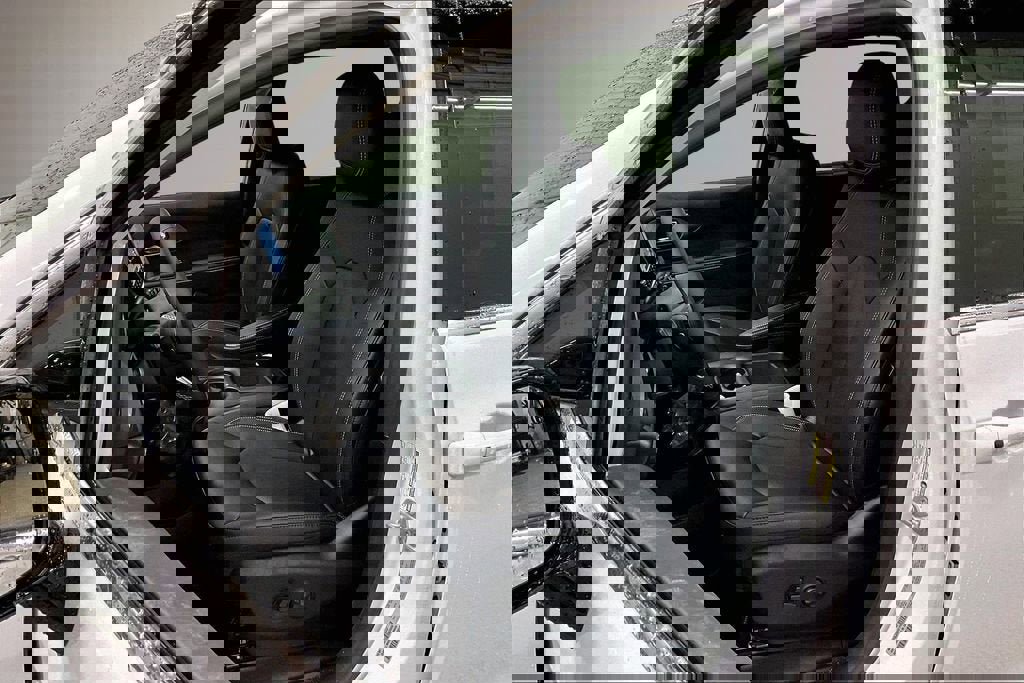 New 2026 Chrysler Voyager LX image 11