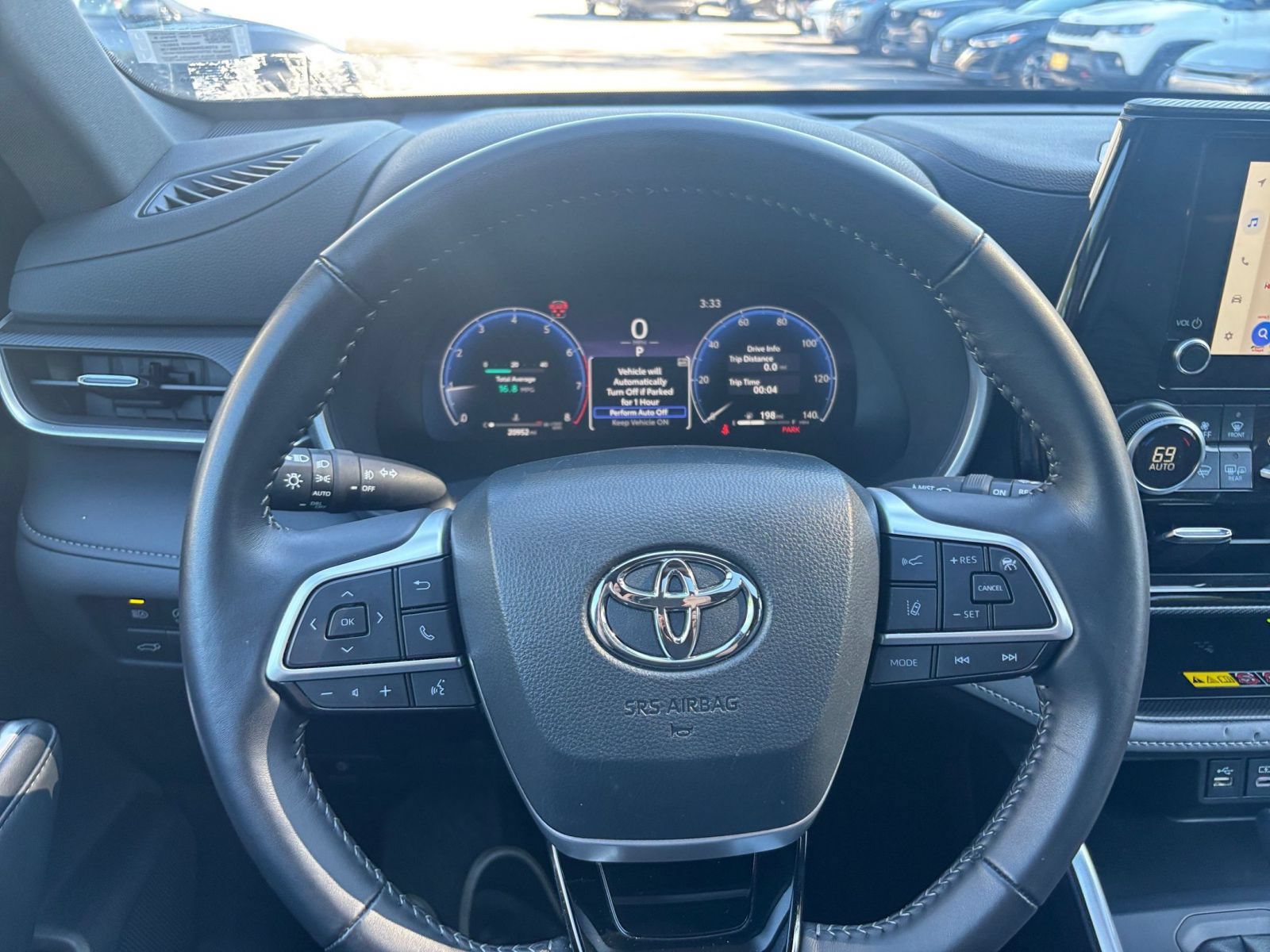 Used 2025 Toyota Highlander XSE AWD/4WD image 37