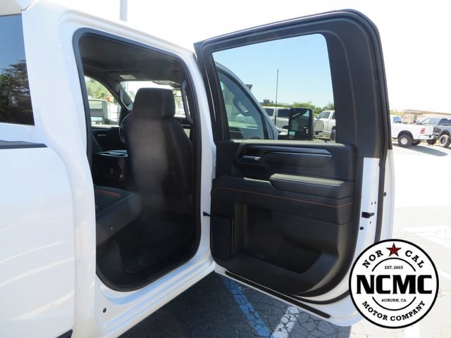 Used 2025 GMC Sierra 2500 AT4 AWD/4WD image 53