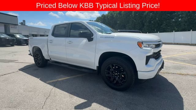 Used 2026 Chevrolet Silverado 1500 RST w/ RST Select Package AWD/4WD image 2