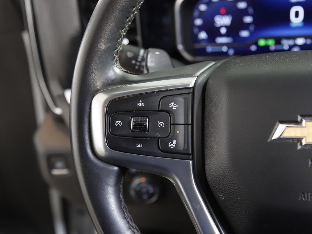 Used 2024 Chevrolet Silverado 1500 LTZ AWD/4WD image 16