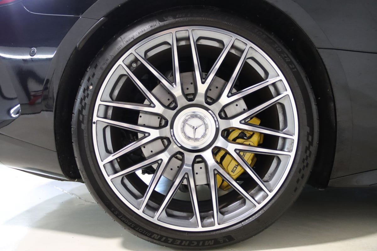 Used 2025 Mercedes-Benz AMG GT 63 image 98
