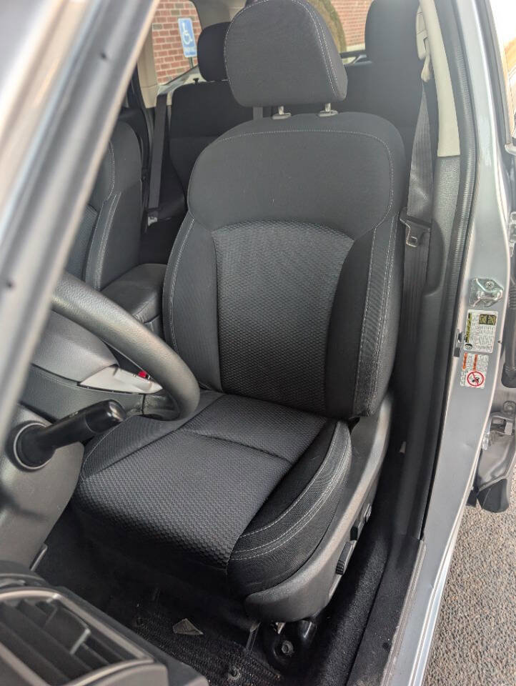 Used 2016 Subaru Forester 2.5i Premium w/ All-Weather Package image 15