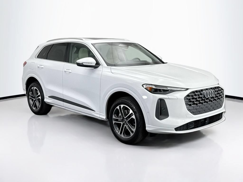 Certified 2025 Audi Q5 Premium Plus w/ Premium Plus AWD/4WD image 4