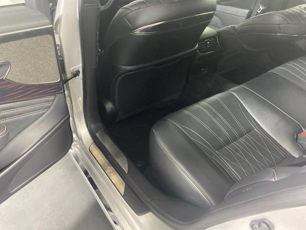 Used 2018 Lexus LS 500 AWD w/ Interior Upgrade Package image 28