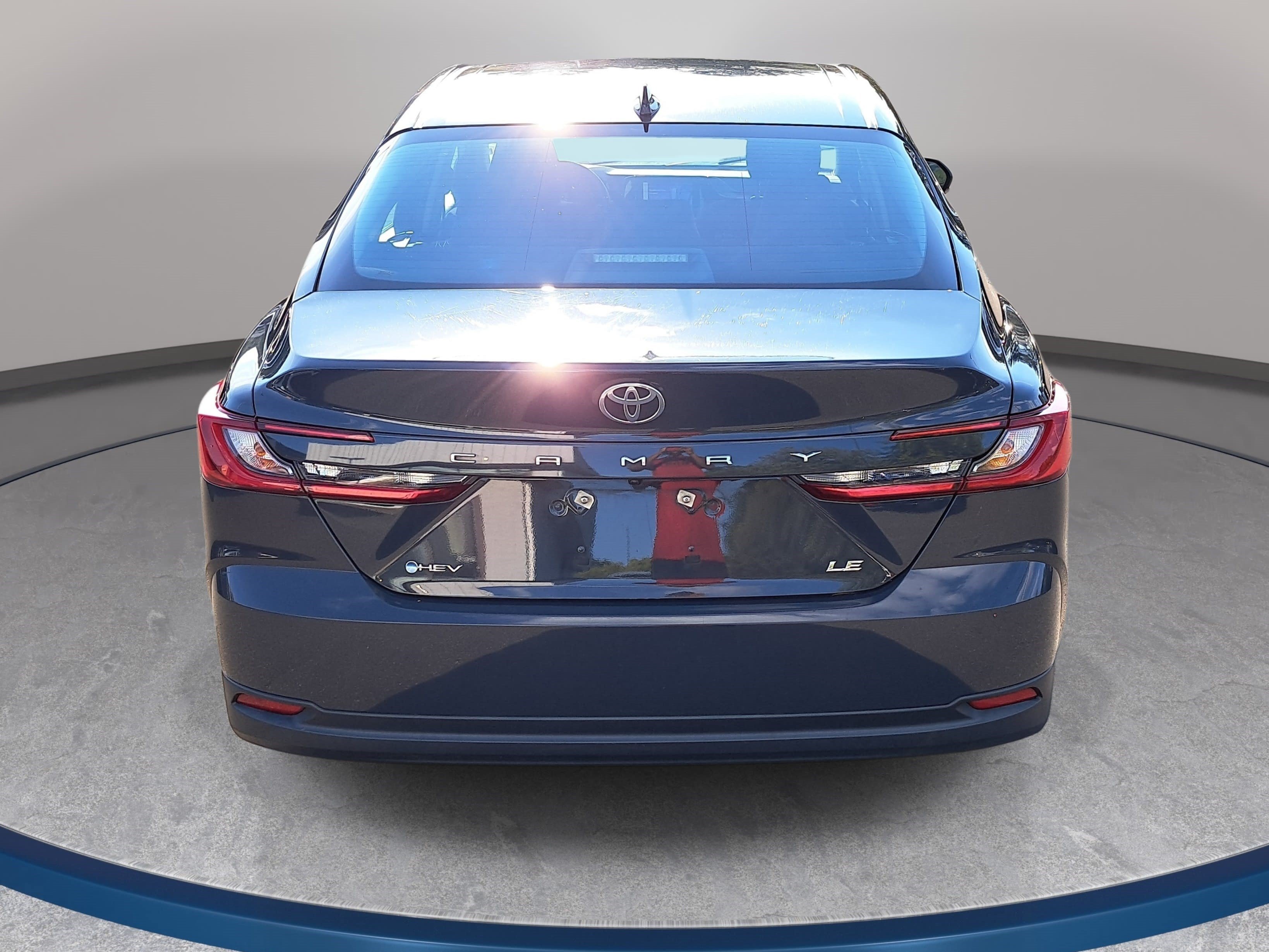 Used 2025 Toyota Camry LE FWD image 6
